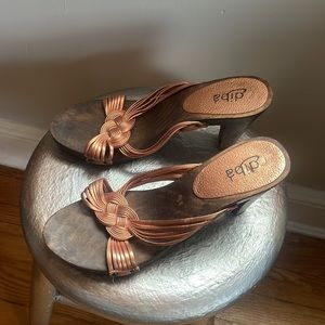 New! Diba Brazilian Wood Rose Gold Sandal